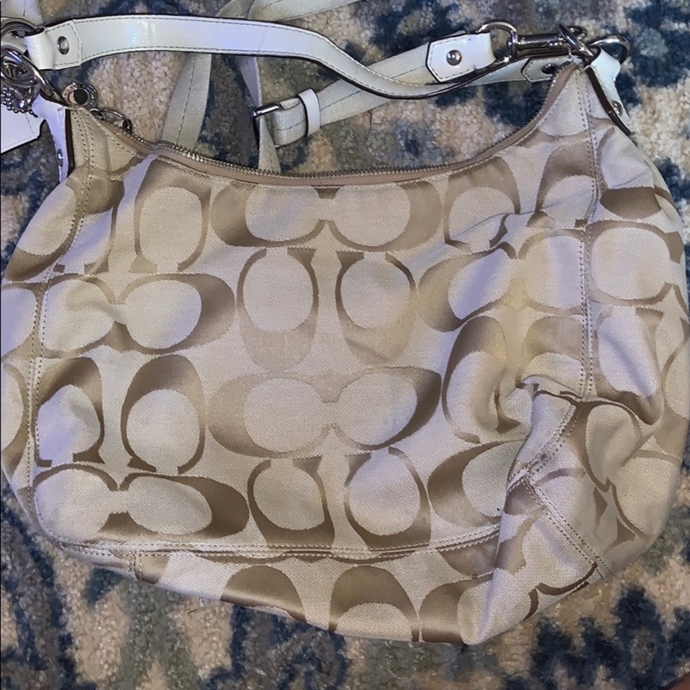 Purse - Picture 2 of 3